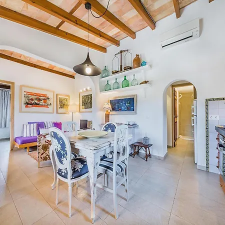Romantic Country Hideaway In *